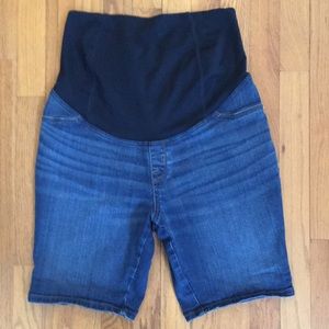 Isabel Maternity Bermuda Short Size 8/29